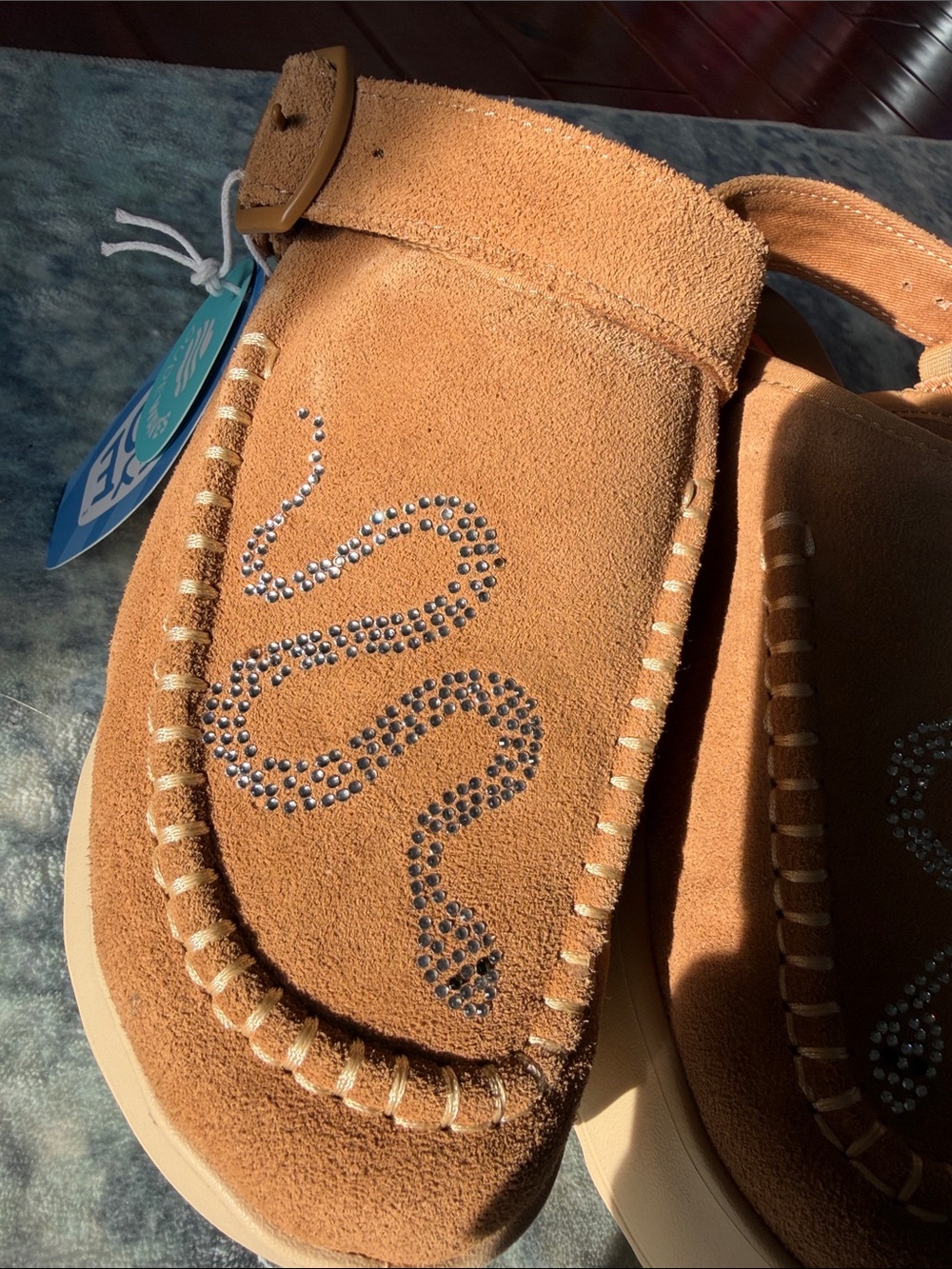 Hey Dude Delray Clog Suede Size 8 - customized with crystal snake decal - Picture 12 of 13